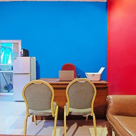Oyo 91510 Homestay Utama Syariah Pekanbaru Zewnętrze zdjęcie