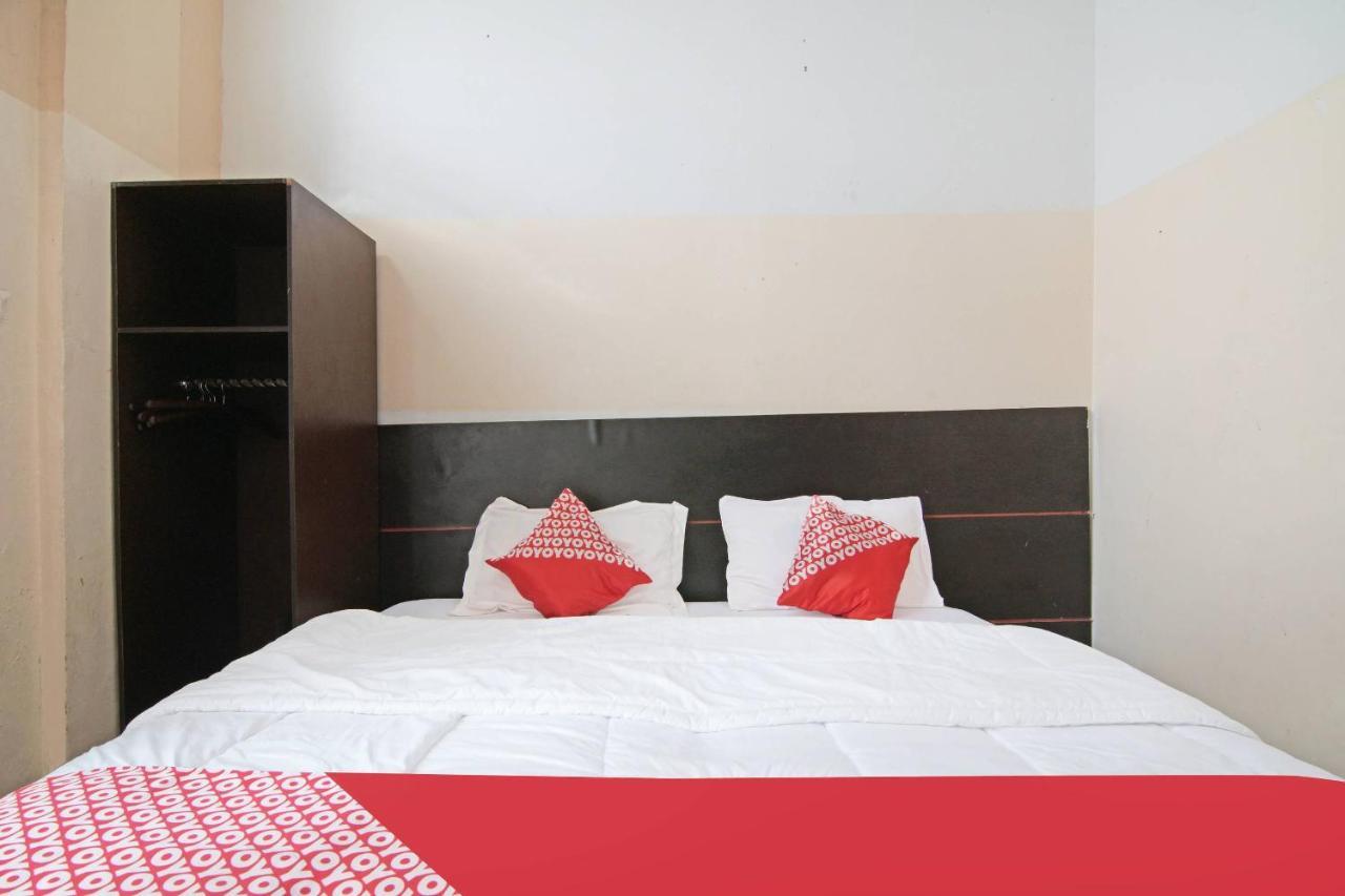 Oyo 91510 Homestay Utama Syariah Pekanbaru Zewnętrze zdjęcie
