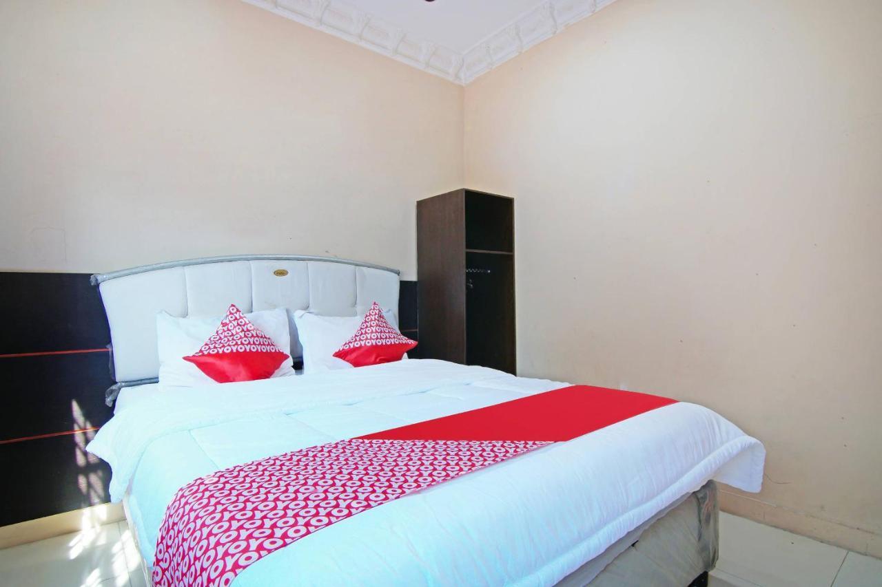 Oyo 91510 Homestay Utama Syariah Pekanbaru Zewnętrze zdjęcie