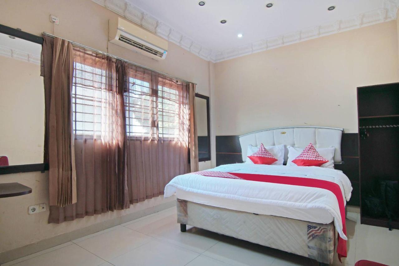 Oyo 91510 Homestay Utama Syariah Pekanbaru Zewnętrze zdjęcie