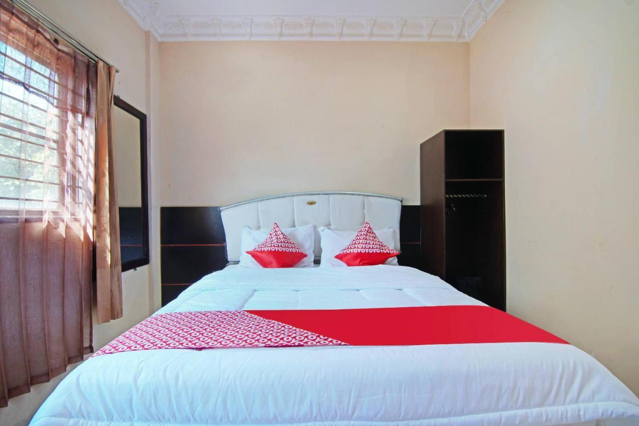 Oyo 91510 Homestay Utama Syariah Pekanbaru Zewnętrze zdjęcie