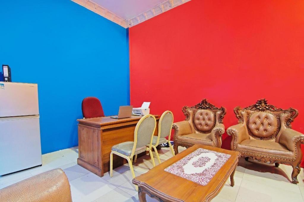 Oyo 91510 Homestay Utama Syariah Pekanbaru Zewnętrze zdjęcie